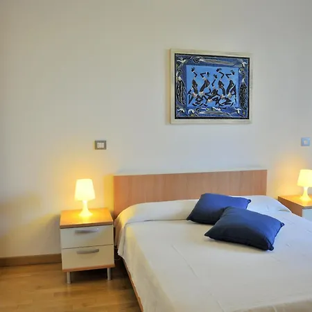 Small With Swimming Pool And 8 Lovely