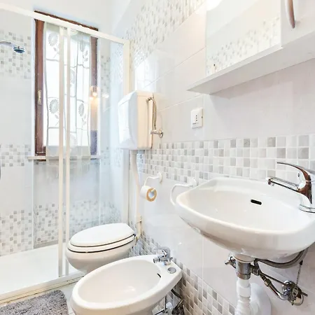 Ferienhaus Small With Swimming Pool And 8 Lovely